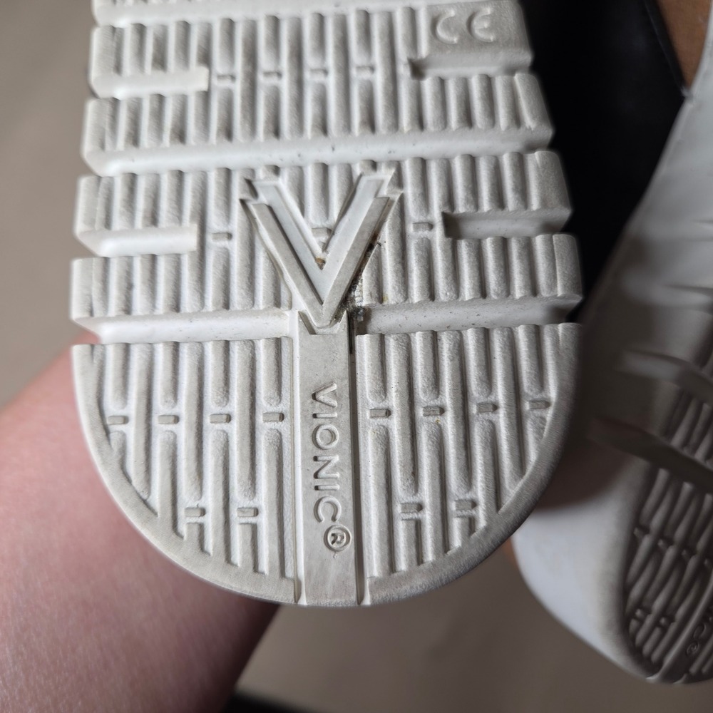 Vionic Uptown Marin Black Leather Buckle Sandals Orthotic Flip Flops 6.5 - Picture 14 of 16
